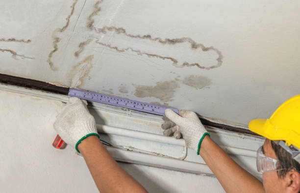 Reliable Flood Cleanup contractor in Warren, RI by Water Damage Irwin